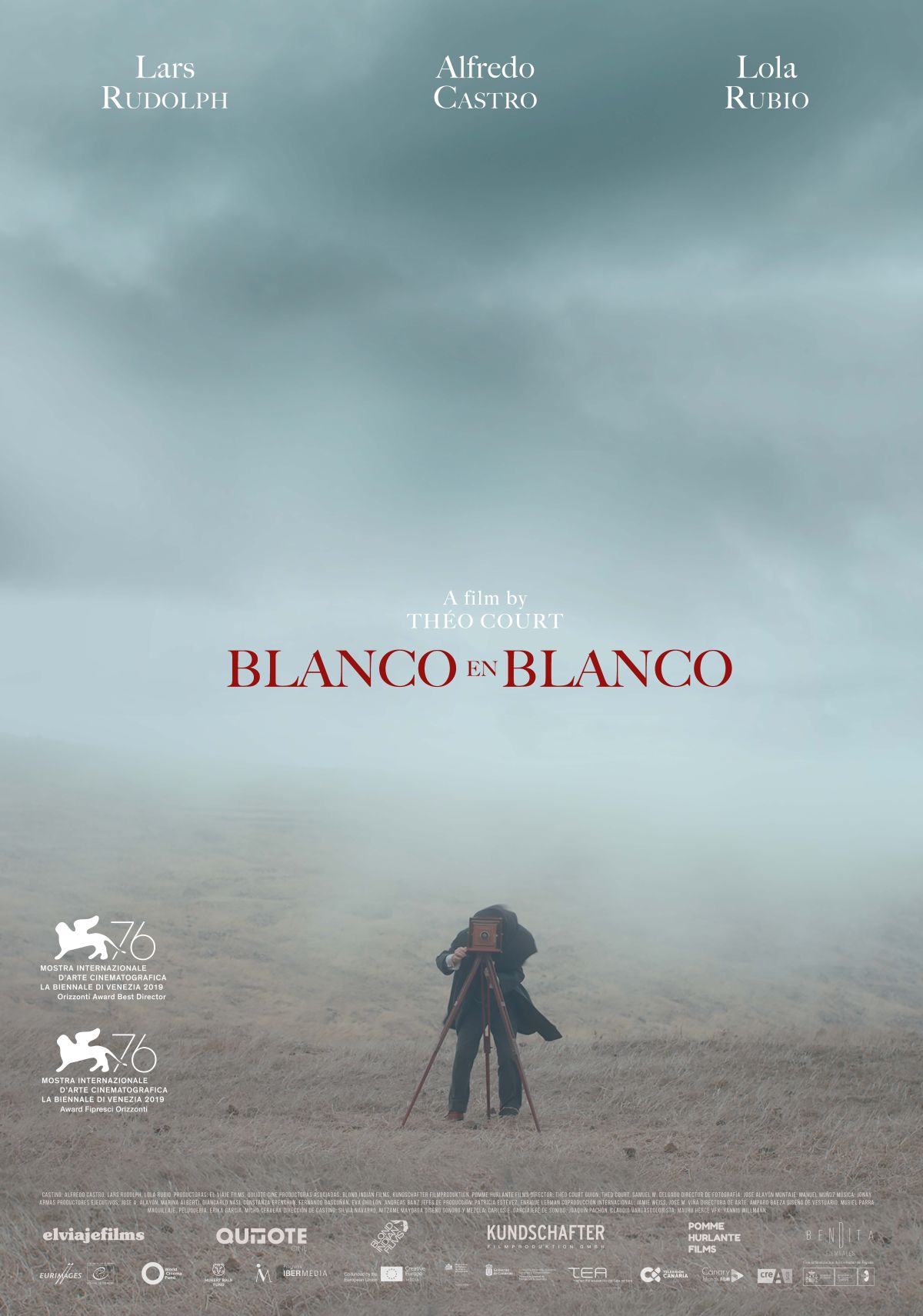 BLANCO EN BLANCO + by Théo Court